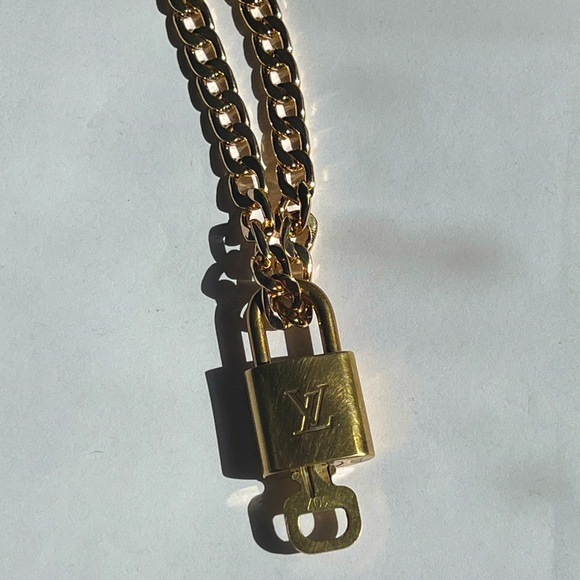 Louis Vuitton Handbags - Authentic Louis Vuitton Lock & Key